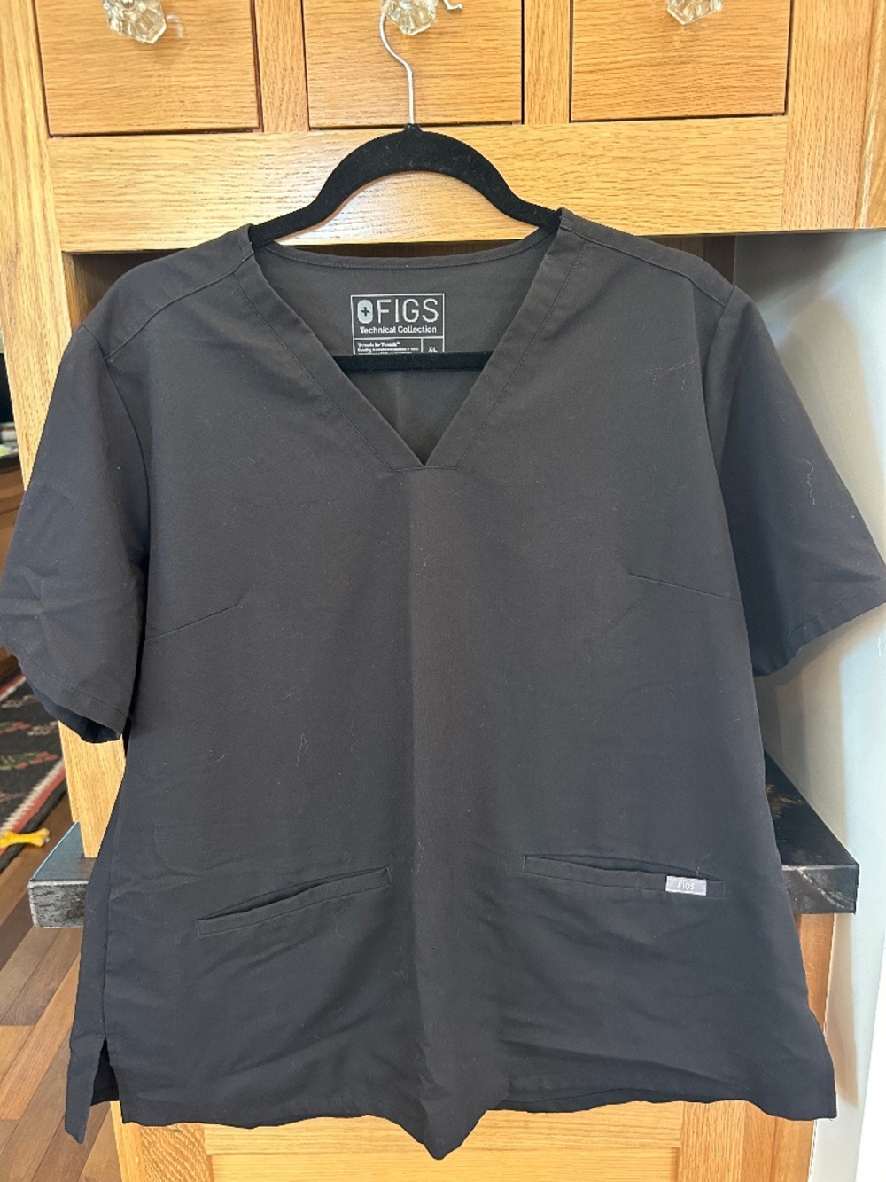 Figs Solid Black Casma Top XL